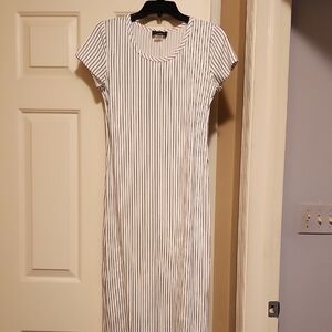 Discreet Monochrome Striped Maxi Dress